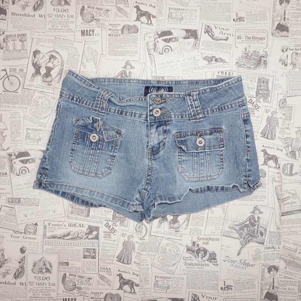 7 - Vintage Y2K Angels Shorts light wash women's fem cargo